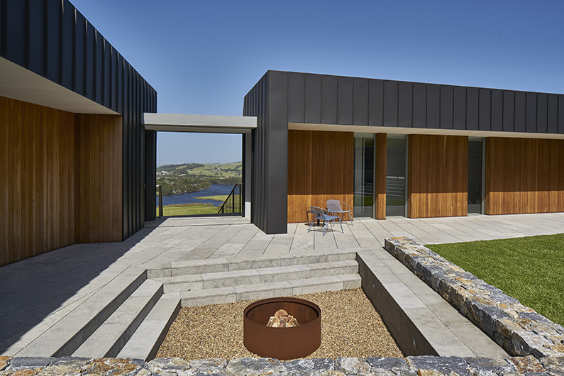 Villa Headland