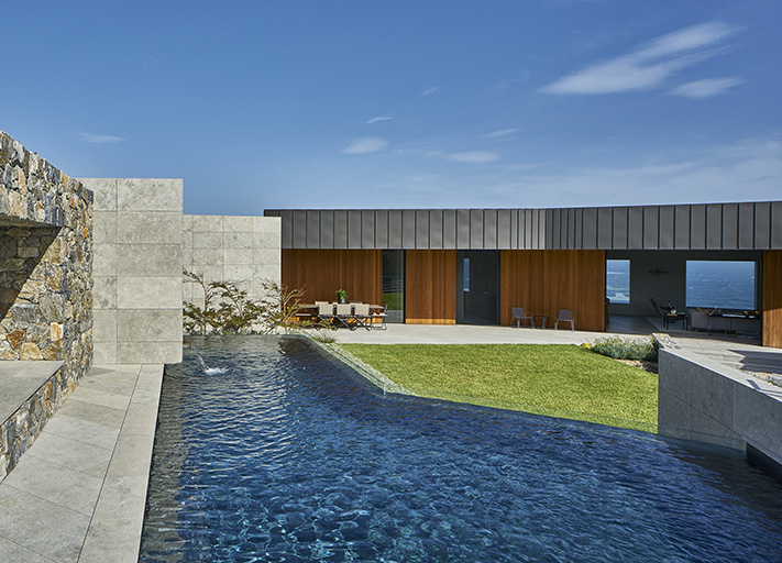 Villa Headland