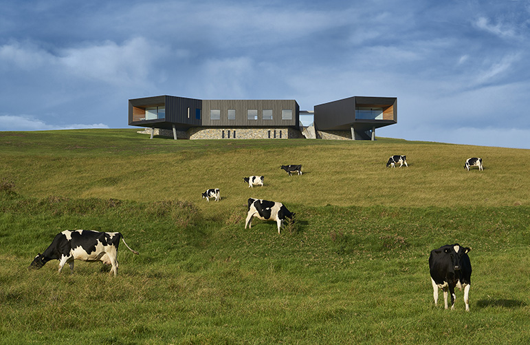 Villa Headland